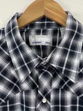 Wangler Wrancher Men’s XL Black and White Short Sleeve Button-Up Shirt